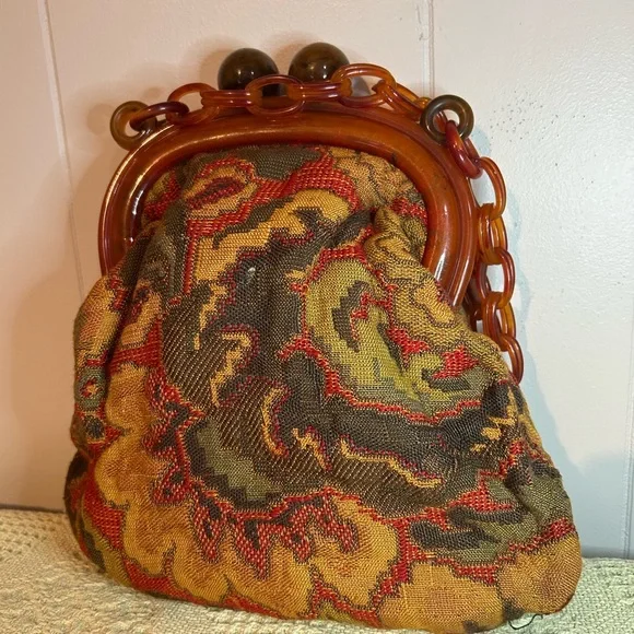 Vintage Coin Purse Carpet Bag Purse - Picture 4 of 12